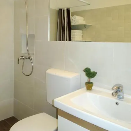 Charming Tome With Pool Apartment *
